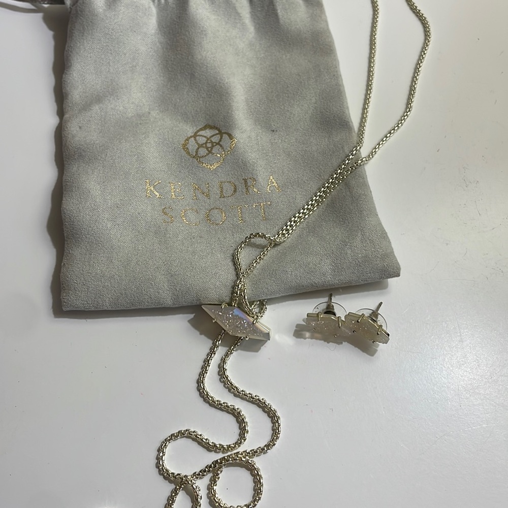 Kendra Scott Cheska Lariat in Iridescent Drusy with Matching Studs